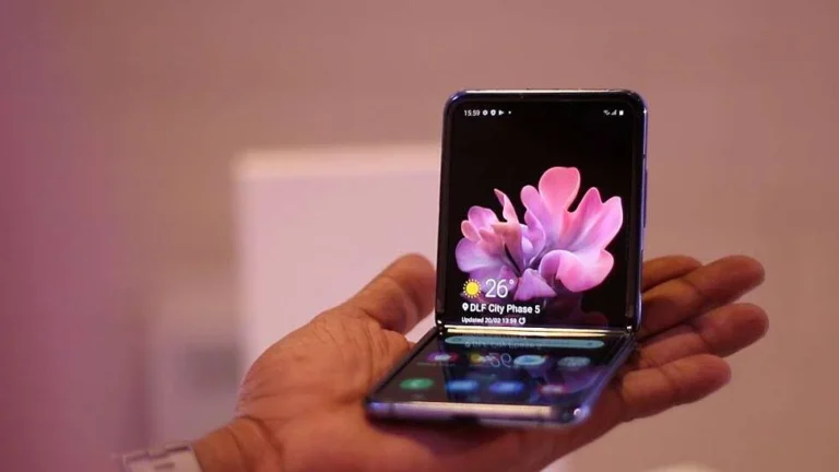 Samsung aparent lucrează la primul telefon pliabil ieftin samsung Galaxy Z Fold 2 telefon ieftin si bun newitro