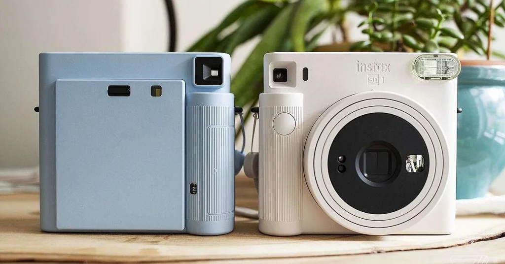 1606980248 Noua Instax Square SQ1 de la Fujifilm camera instantanee revine