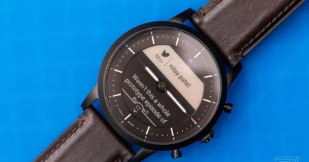 1607355257 Ceasurile inteligente Hybrid HR de la Fossil au o durata