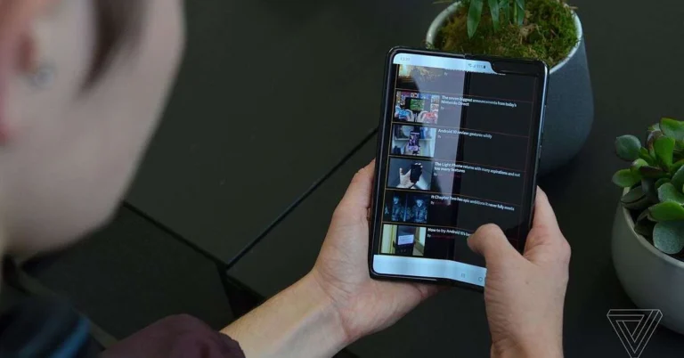 1607478308 Samsung Galaxy Fold re revizuire iata ne din nou
