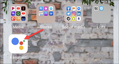 Atingeți "Asistent" pentru a deschide Asistentul Google.