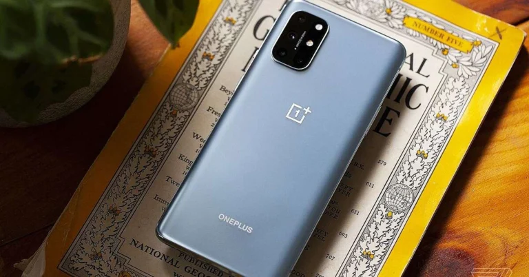 1607741859 Daca cumparati un OnePlus 8T puteti obtine jumatate din al