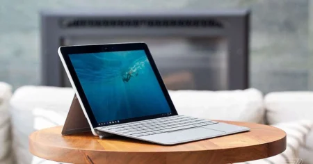 1608336400 Recenzie Microsoft Surface Go un pic merge mult