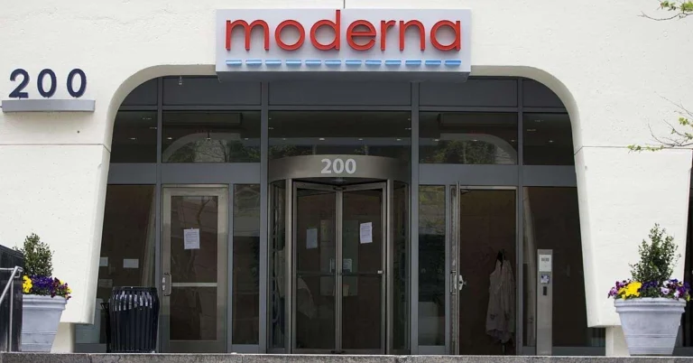 Moderna va solicita FDA autorizarea vaccinului COVID 19