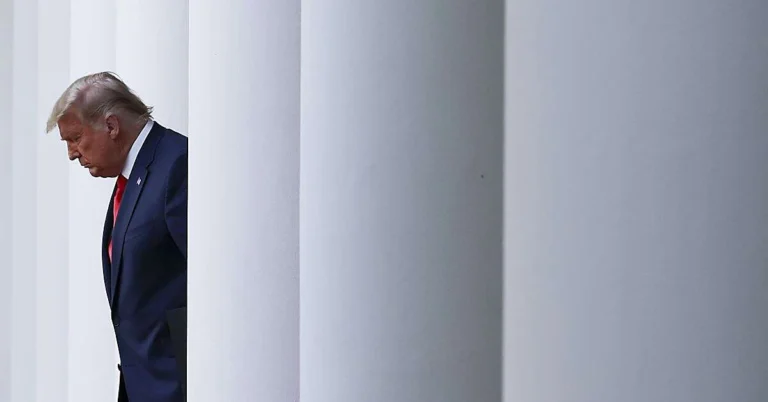 Tantra postelectorală a lui Trump susține planificarea federală a vaccinului Tantra postelectorala a lui Trump sustine planificarea federala a vaccinului