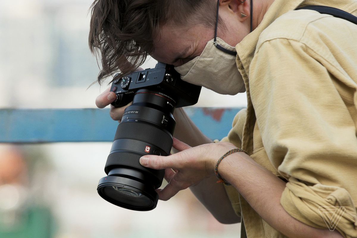 Camerele pot fi folosite și pentru camere web.