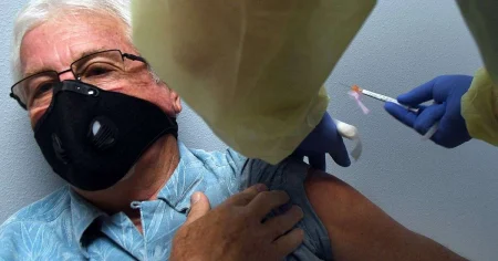 Vaccinurile multidoza COVID 19 vor testa sistemele de urmarire a starii