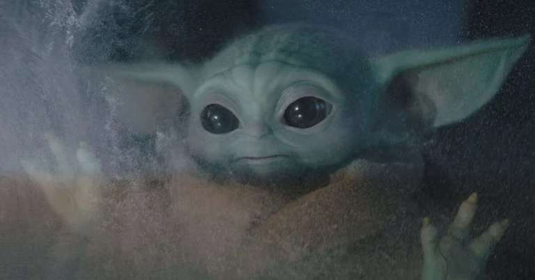 1609642912 Baby Yoda poate locui pe biroul tau datorita AR si