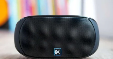 1609697388 Recenzie Logitech Mini Boombox The Verge