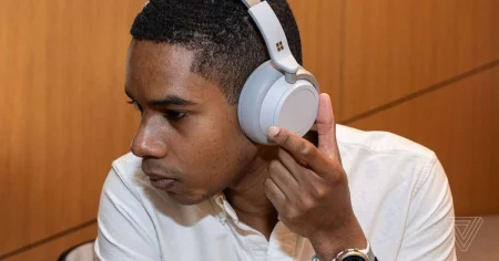 1609907035 Recenzie casti Microsoft Surface tot stilul fara lustruire