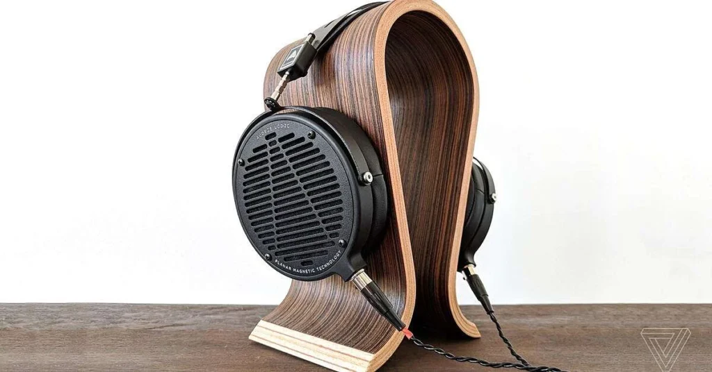 1610621014 Revizuire Audeze LCD2 Classic aceste cutii te vor transforma intr un