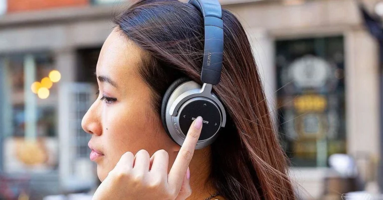 1611075583 Noua linie audio a lui Anker are putine bibelouri unele