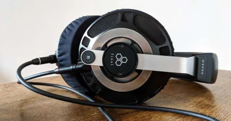 1611140443 Recenzie finala a castilor D8000 o capodopera defectuoasa