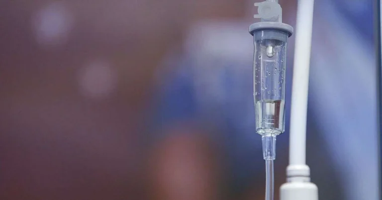 Majoritatea dozelor unui tratament COVID 19 sunt neutilizate