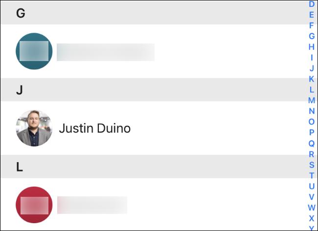 Semnal care sugerează contactele de pe "Mesaj nou" ecran.