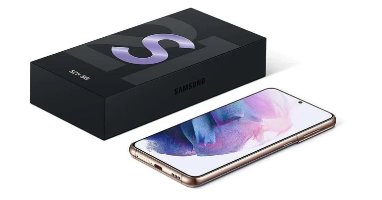 Samsung va elimina treptat incarcatoarele si castile de pe telefoanele