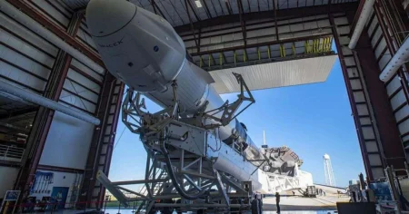 SpaceX a lansat oa doua capsula Dragon catre statia spatiala