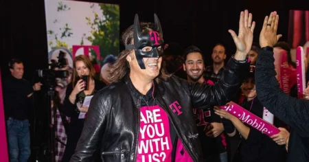 John Legere are in vedere sa candideze la functie 1200x628