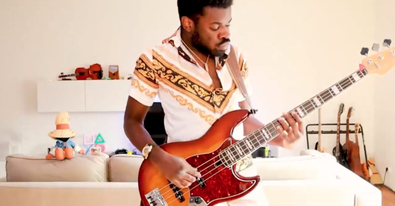 Muzicienii fac remixuri funky ale melodiei Wiis Mii Channel si