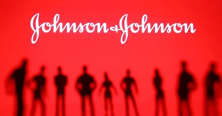 FDA autorizeaza vaccinul COVID 19 cu o singura doza 1200x628