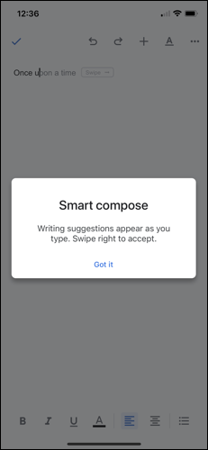 Mesaj activat Compunere inteligentă în Google Docs pe iPhone