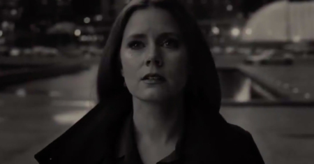 Snyder Cut alb negru este cu siguranta alb negru si cu siguranta