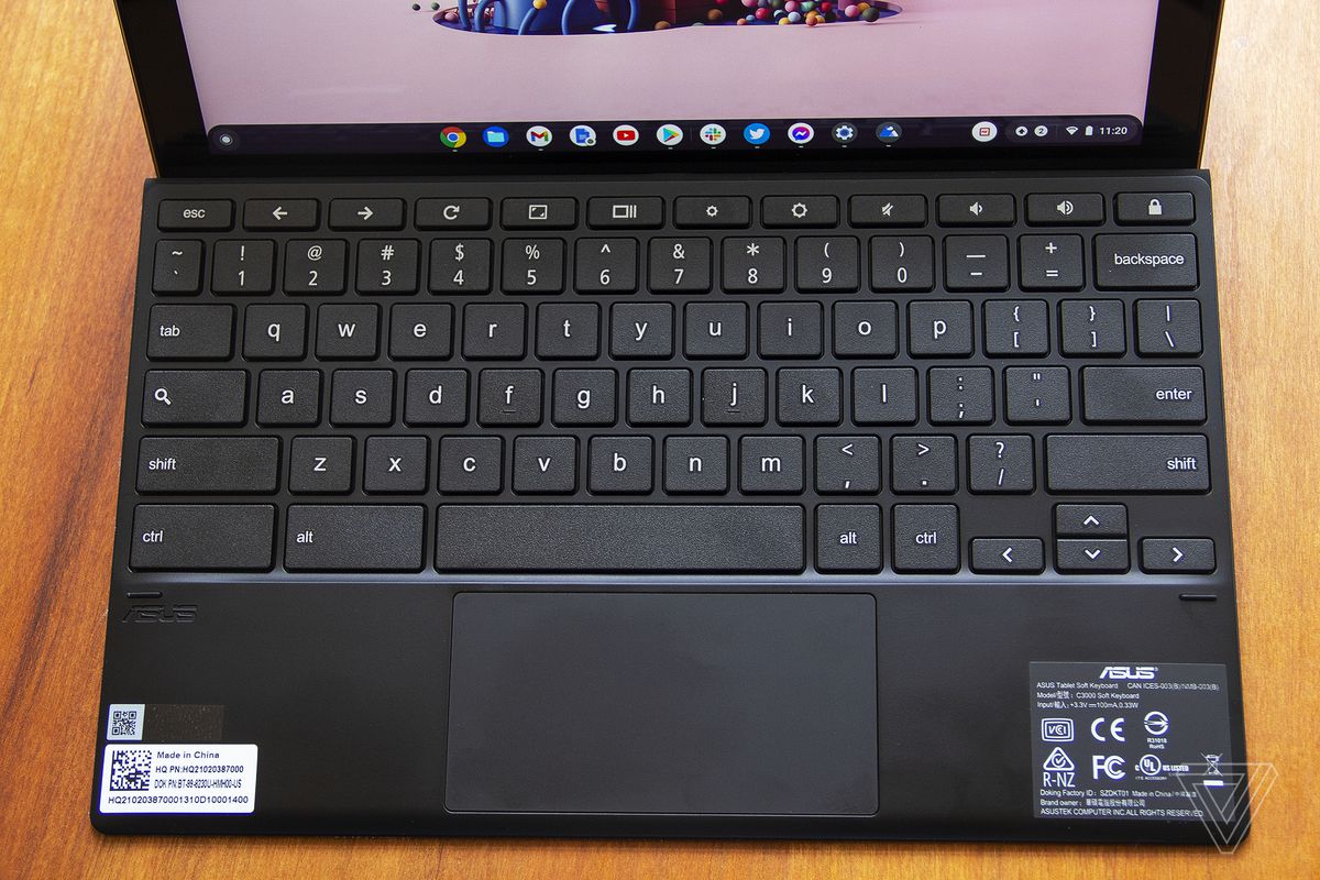 Tastatura CM3 Asus Chromebook detașabilă văzută de sus.