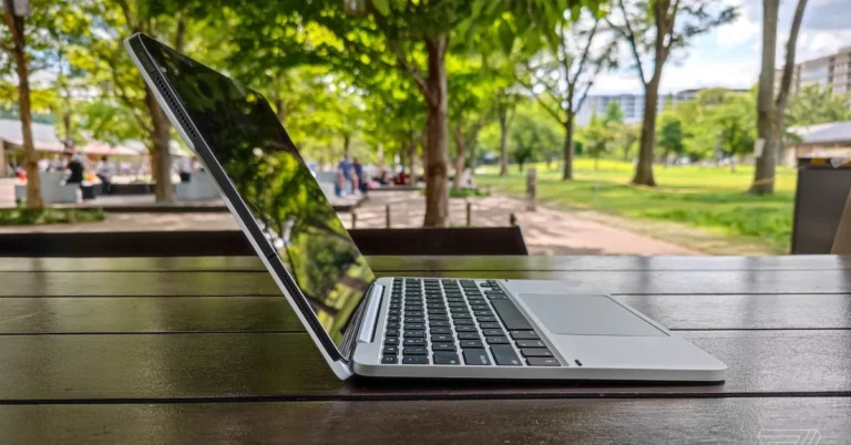 12.9 Max Plus este cea mai bună tastatură iPad de la Brydge 1626228600 129 Max Plus este cea mai buna tastatura iPad de