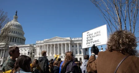 Mai multi americani cred in schimbarile climatice dar inca nu