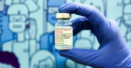 Moderna spune ca vaccinul sau COVID 19 este eficient la adolescenti