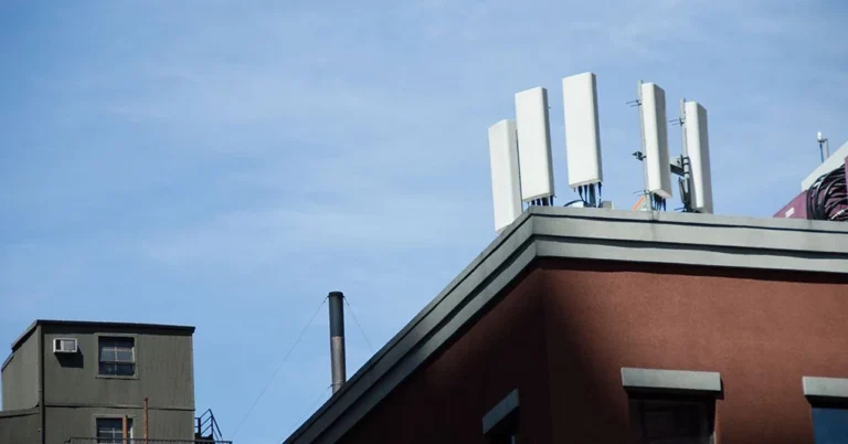 Telefonul dvs Verizon sau ATT va functiona dupa inchiderea retelelor