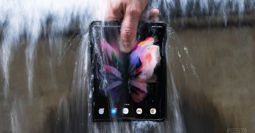 1630429498 Recenzie Samsung Galaxy Z Fold 3 aproape normala