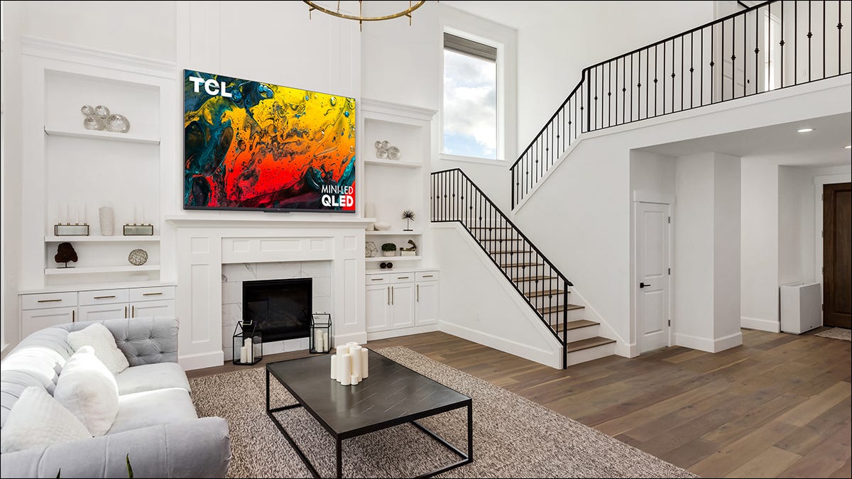 Televizor serie TCL 6 cu Google TV