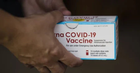 Pacientii cu transplant renal vor testa un vaccin de rapel