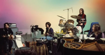 Un documentar regizat de Peter Jackson despre The Beatles va