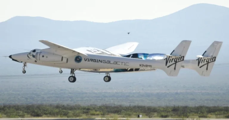 Virgin Galactic redeschide vânzările de bilete începând de la 450.000 USD pe loc Virgin Galactic redeschide vanzarile de bilete incepand de la 450000