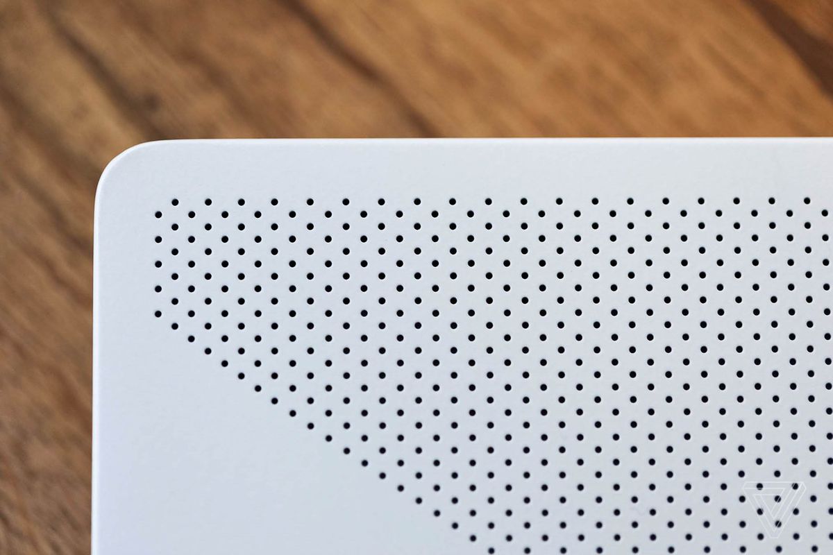 Colțul de sus al Asus ROG Zephyrus G14.