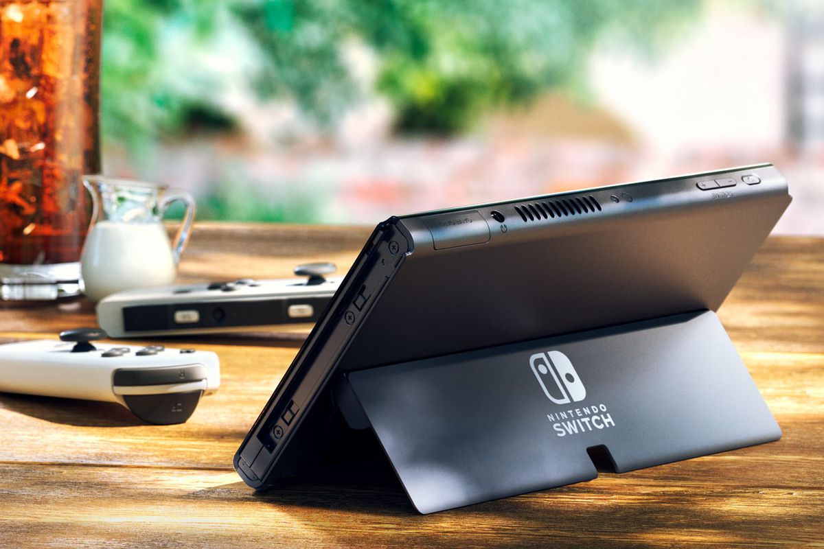 Nintendo Switch cu ecran OLED