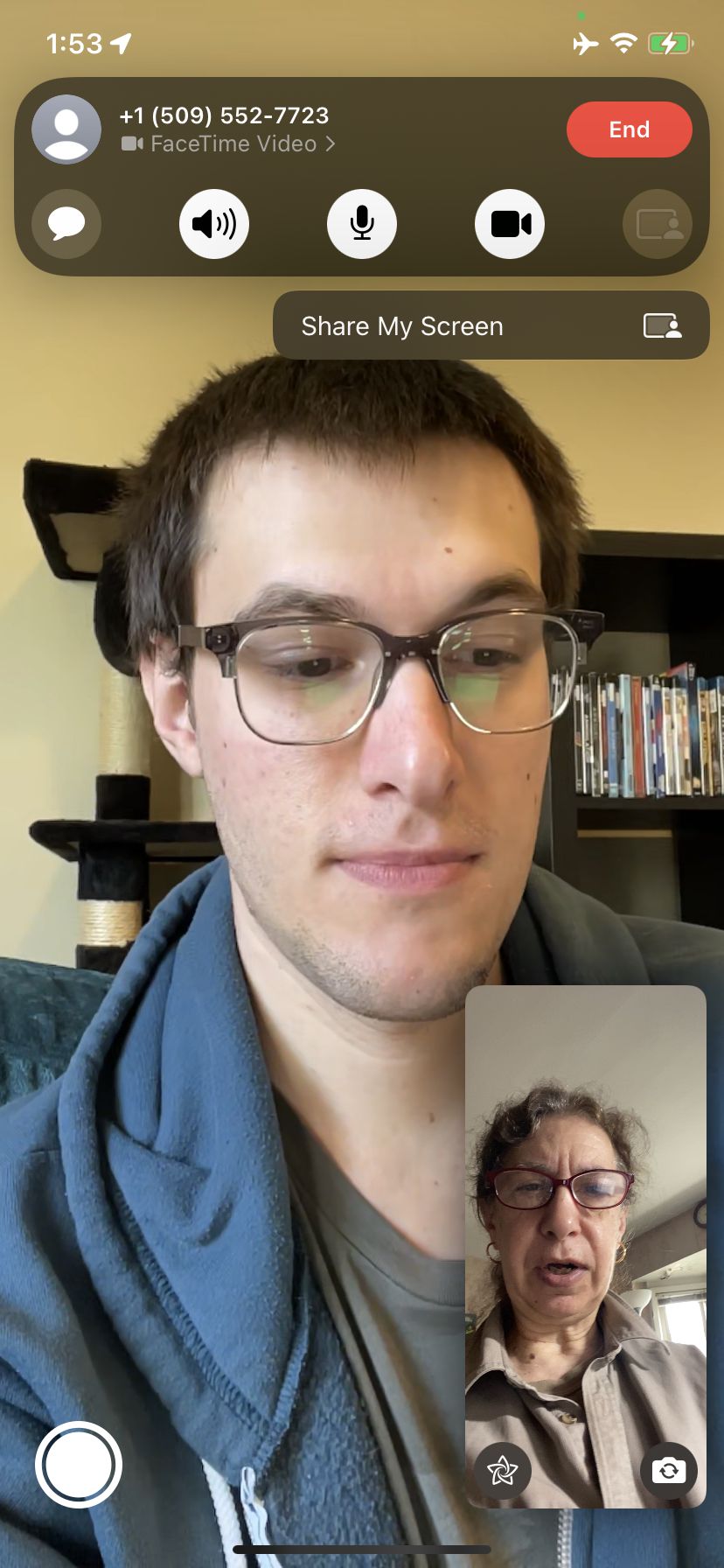 Atingeți „Partajați ecranul meu” pentru a începe să utilizați SharePlay.