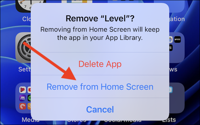 Atingeți "Eliminați de pe ecranul de pornire" pentru a muta aplicația în biblioteca de aplicații