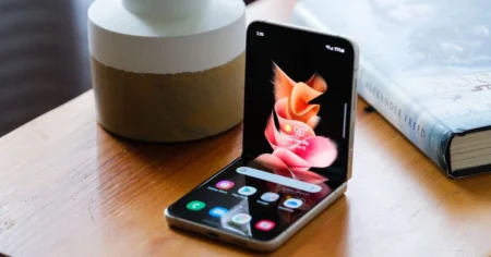 Se pare ca Google are un al doilea pliabil in