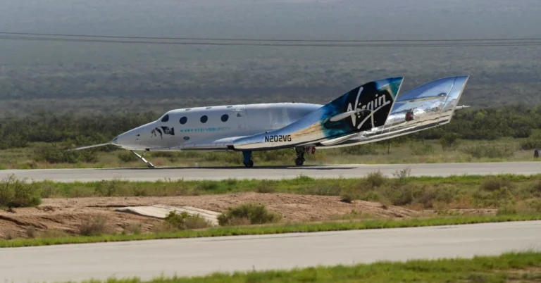 1635870692 FAA investigheaza coborarea in afara cursului zborului Virgin Galactic cu