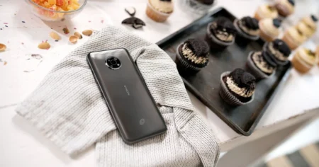 1636196661 Nokia G300 telefonul 5G de 199 USD pentru clientii Tracfone