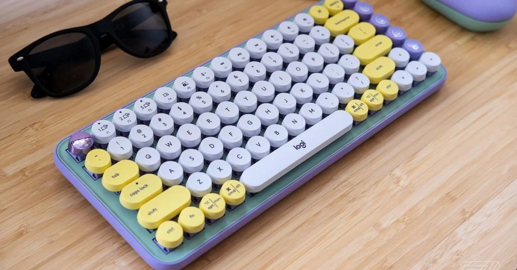 1636493337 Revizuirea tastaturii Logitech Pop Keys forma peste functie