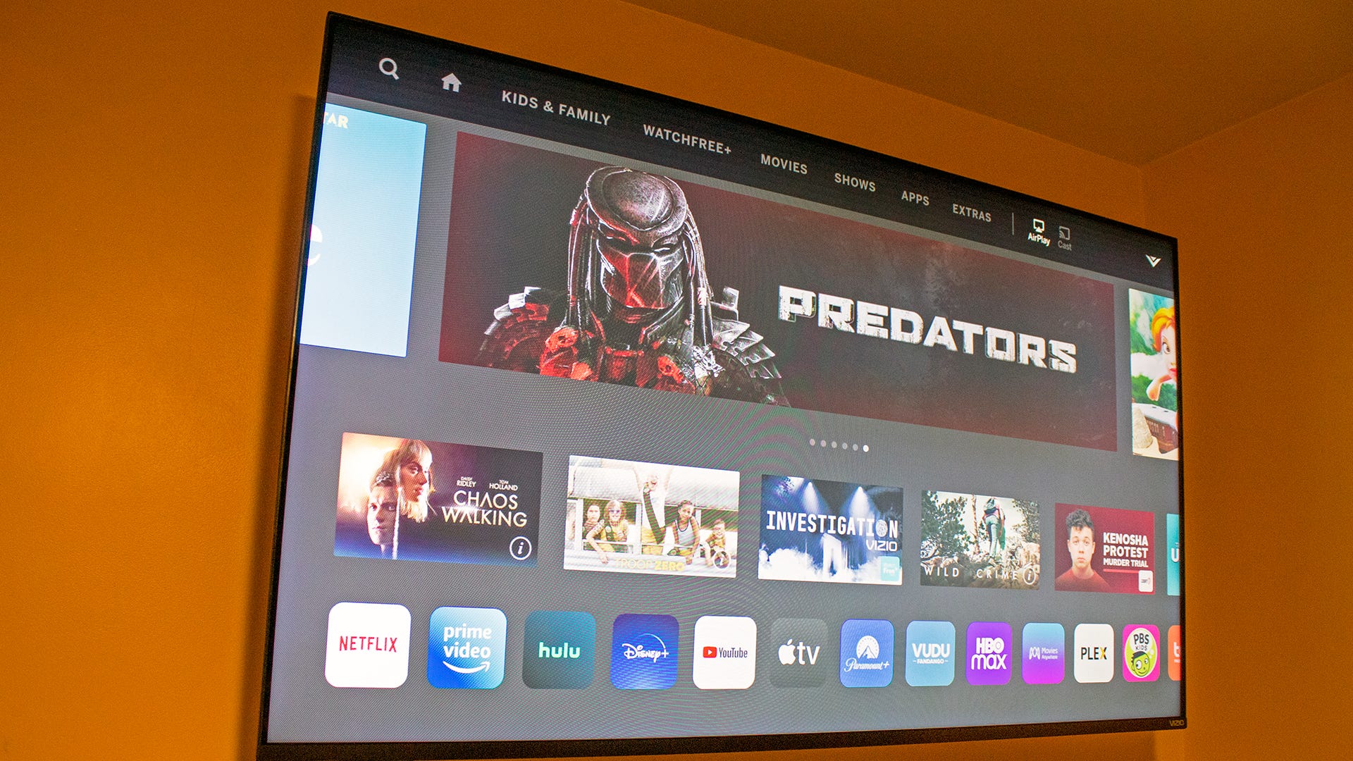 Un televizor Vizio cu interfața smartcast deschisă