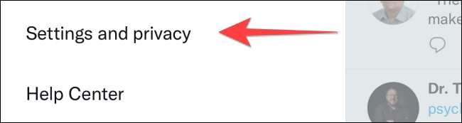 Selectați "Setări și confidențialitate."