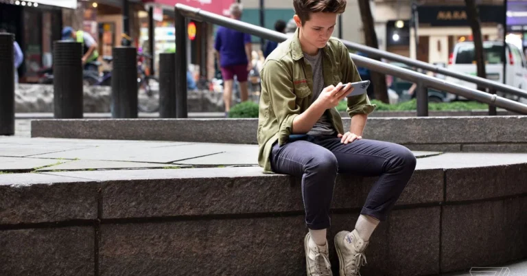 Cum să creați o semnătură pentru documentele PDF pe un iPhone Cum sa creati o semnatura pentru documentele PDF pe un