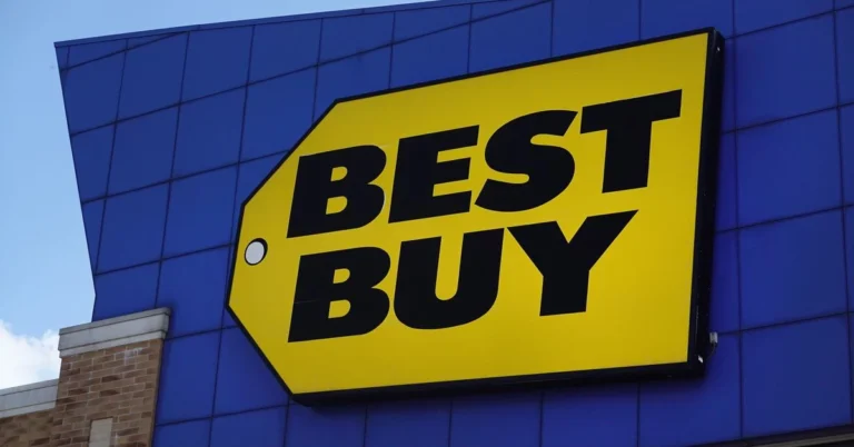 Magazinele Best Buy vor oferi in curand reparatii Samsung pliabile