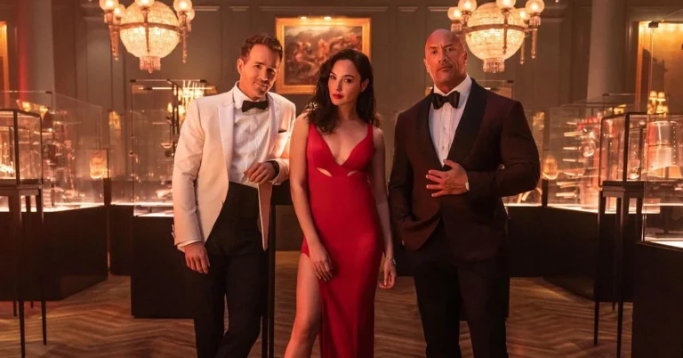 Primul trailer al lui Red Notice este plin de explozii