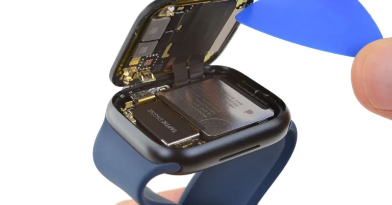 iFixit a aruncat o privire sub ecranul mai mare al